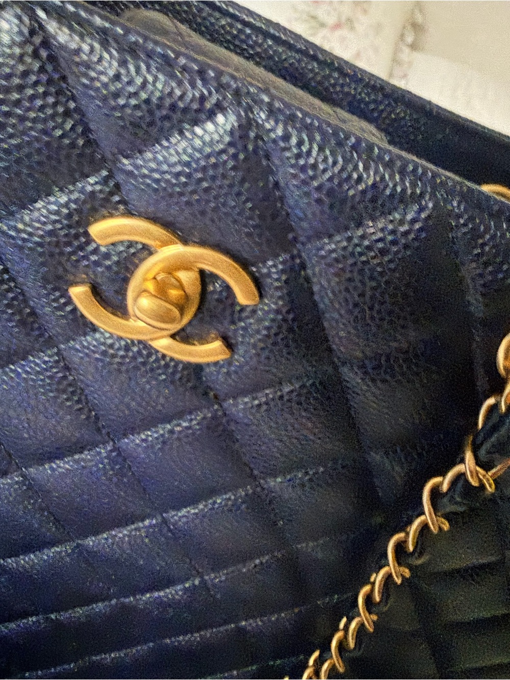 CHANEL Caviar Quilted Large CC Shopping
Tote Navy - Picture 8 of 9